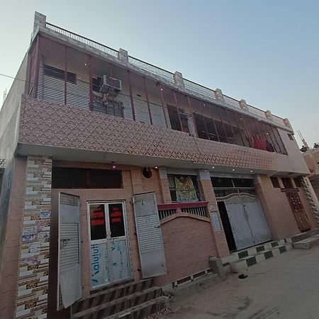 Hotel O Jyotish House Ayodhya Екстер'єр фото