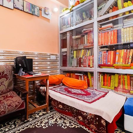 Hotel O Jyotish House Ayodhya Екстер'єр фото