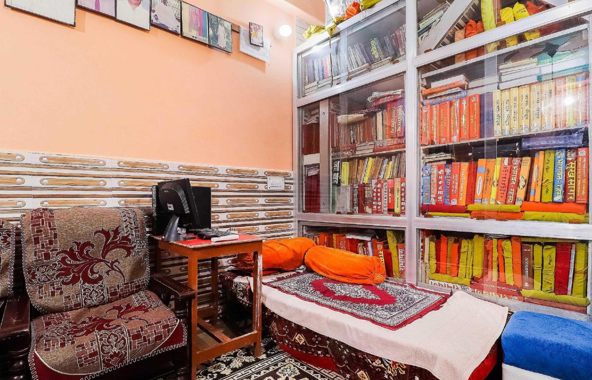 Hotel O Jyotish House Ayodhya Екстер'єр фото