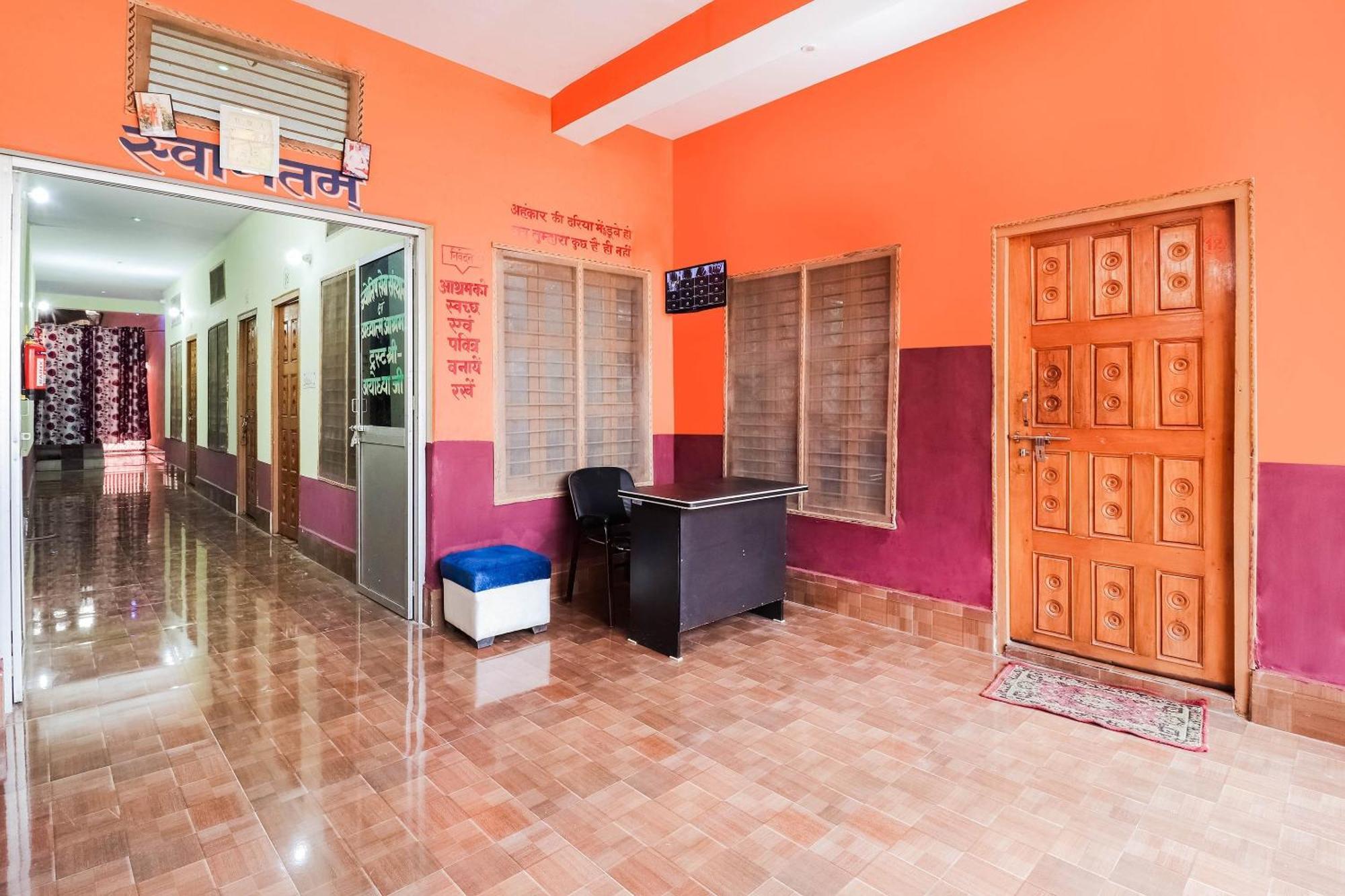 Hotel O Jyotish House Ayodhya Екстер'єр фото