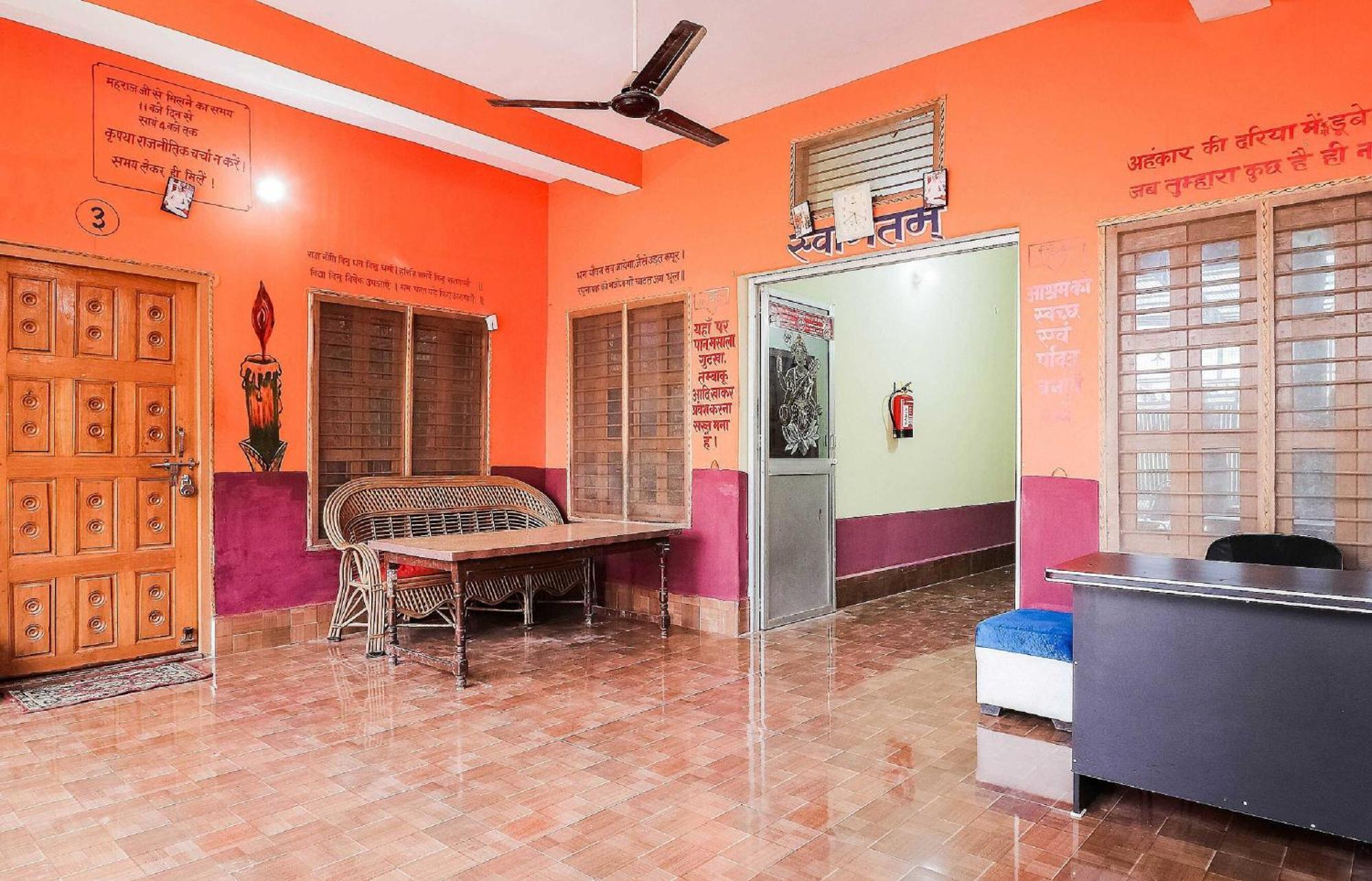 Hotel O Jyotish House Ayodhya Екстер'єр фото