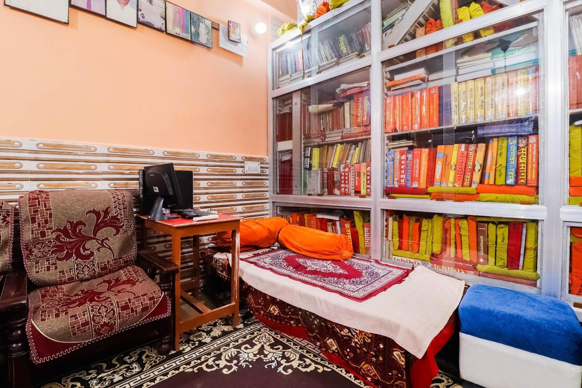 Hotel O Jyotish House Ayodhya Екстер'єр фото